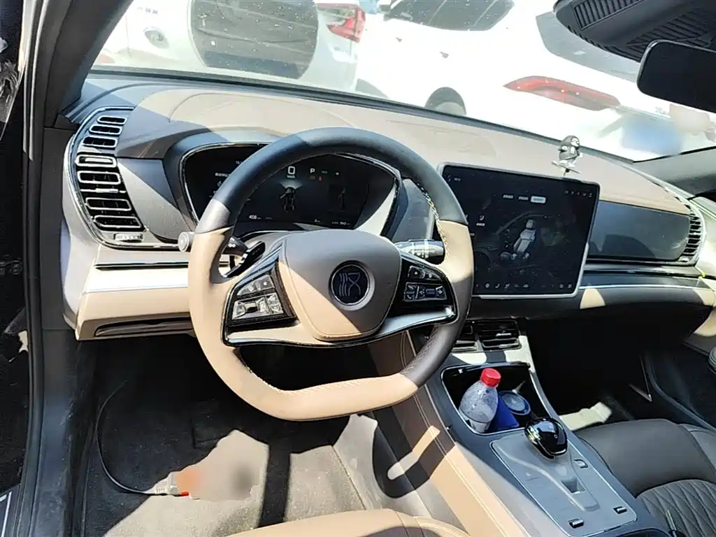BYD Han 2025 DM-i Smart Drive Edition 125KM Elite фото 6