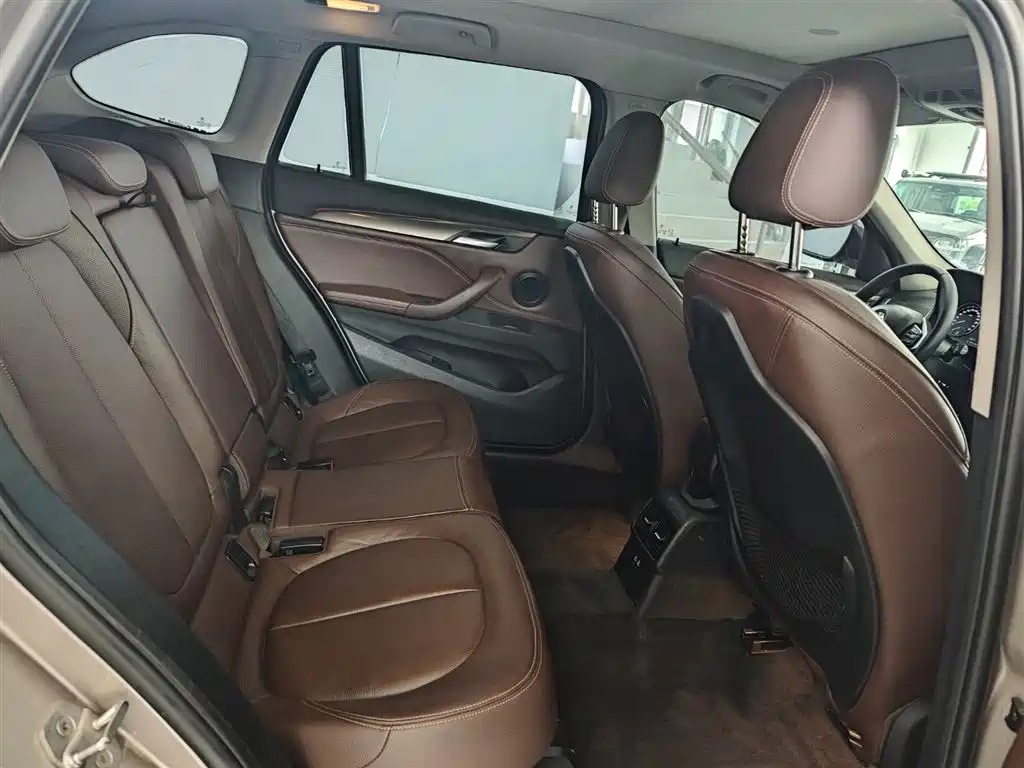 BMW X1 2019 xDrive20Li Luxury Model фото 21