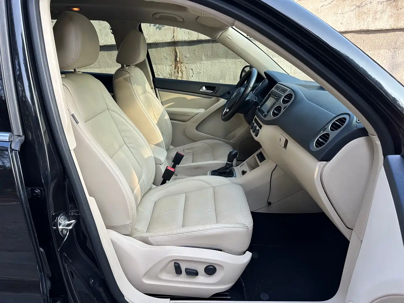 Volkswagen Tiguan 2015 1.8TSI Automatic 2WD Highline фото 9