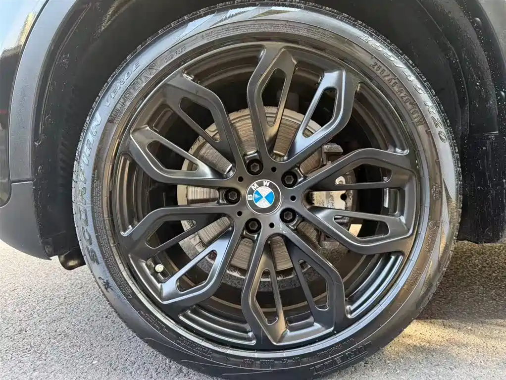 BMW X6 фото 4
