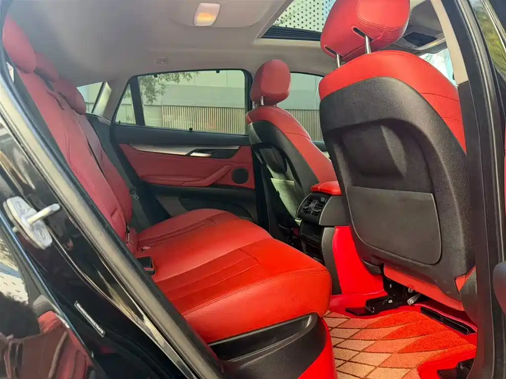BMW X6 фото 9