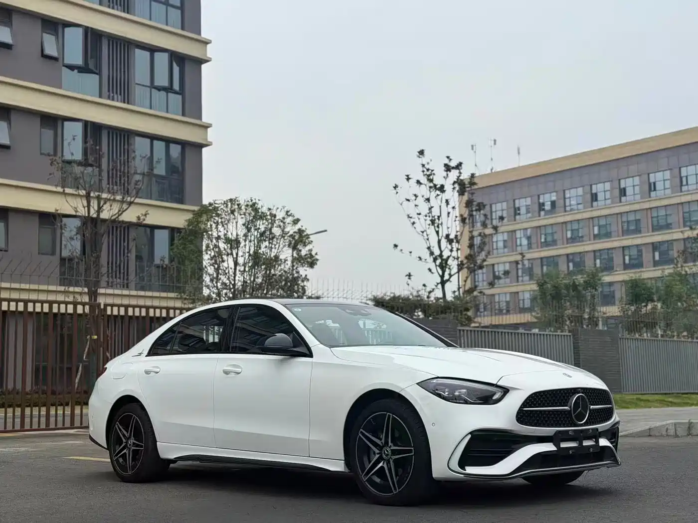 Mercedes-Benz C-Class 2025 Facelift C 260 L Night Sport Edition фото 3