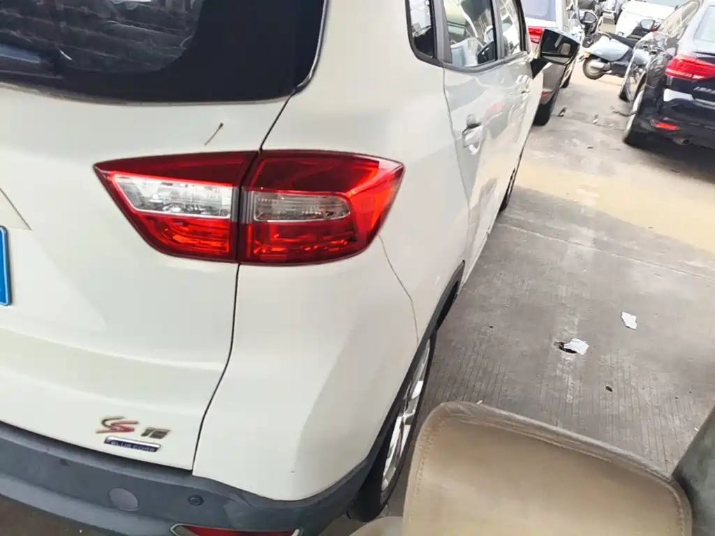 Changan CS15 2016 2016 1.5L Manual Fashion