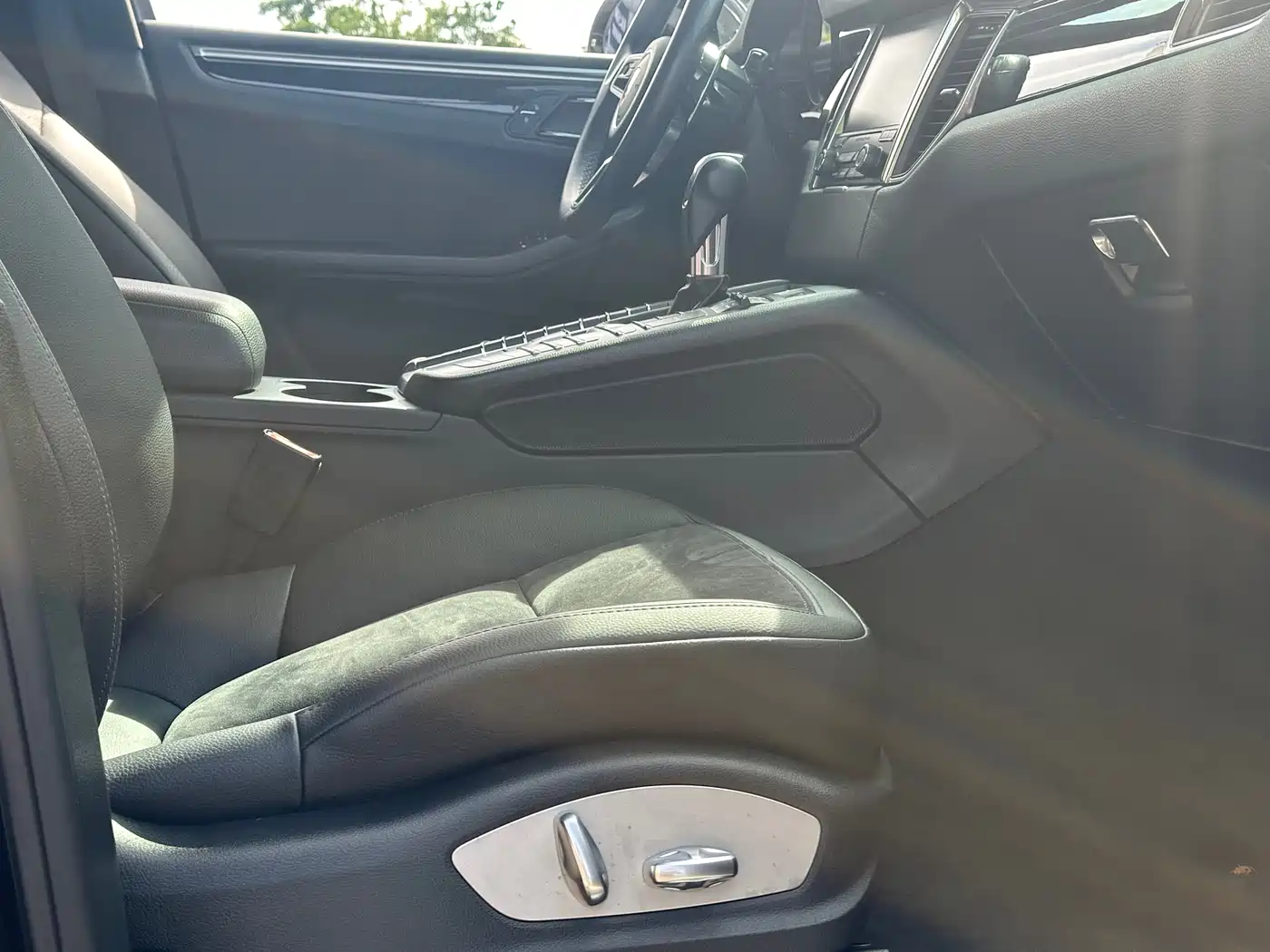 Porsche Macan 2017 Macan S 3.0T фото 21
