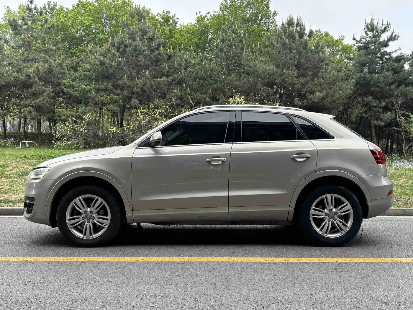 Audi Q3 2013 35 TFSI quattro Technology фото 3