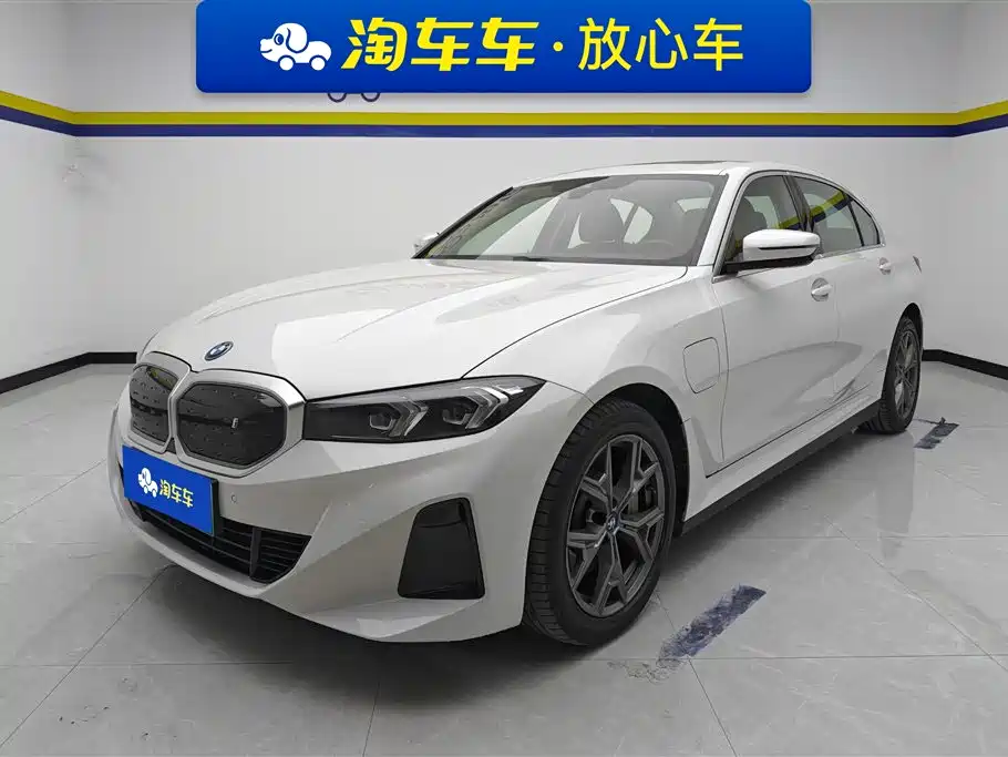 BMW i3 2022 eDrive 35 L