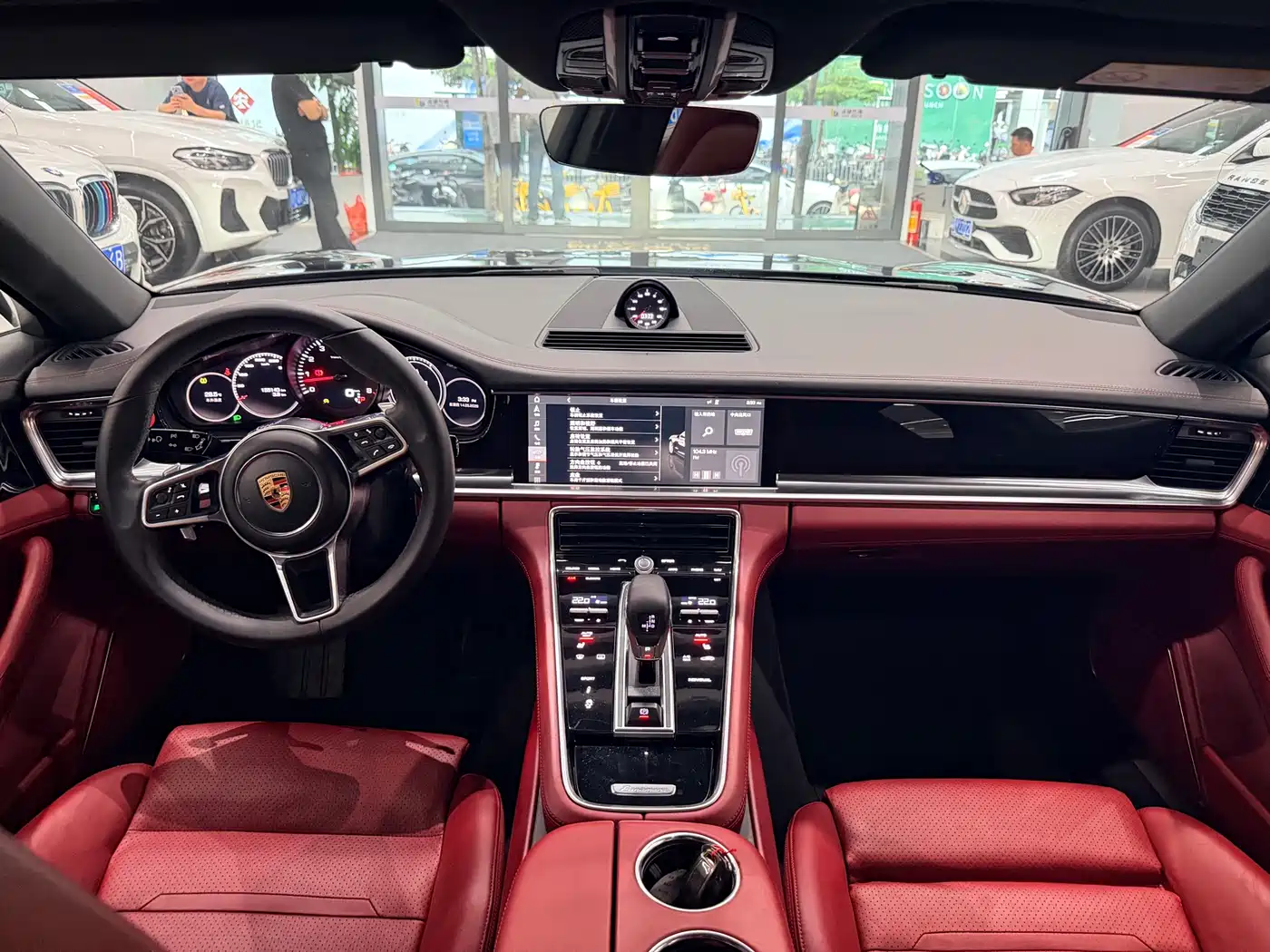 Porsche Panamera 2017 Panamera Executive Long Wheelbase 3.0T фото 5