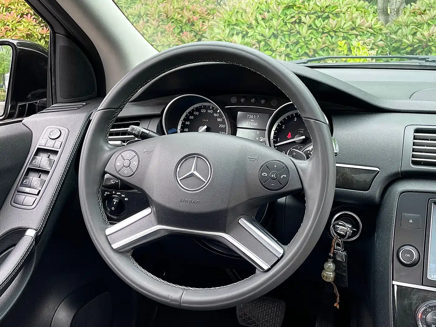 Mercedes-Benz R-Class 2017 R 320 4MATIC Business Collector's Edition фото 8