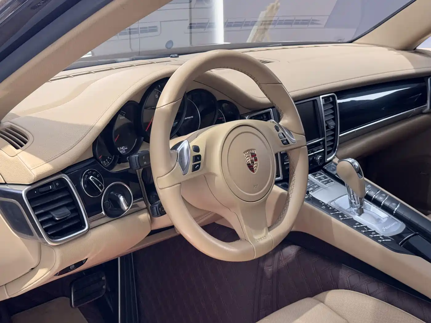 Porsche Panamera 2014 Panamera 3.0T фото 14