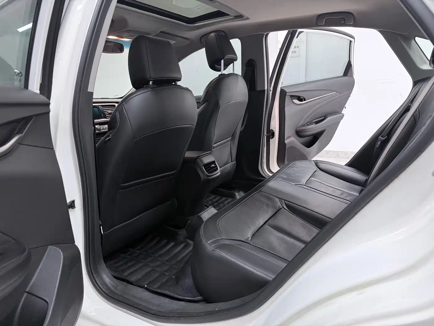 Buick Excelle 2015 18T Dual-Clutch Luxury фото 6