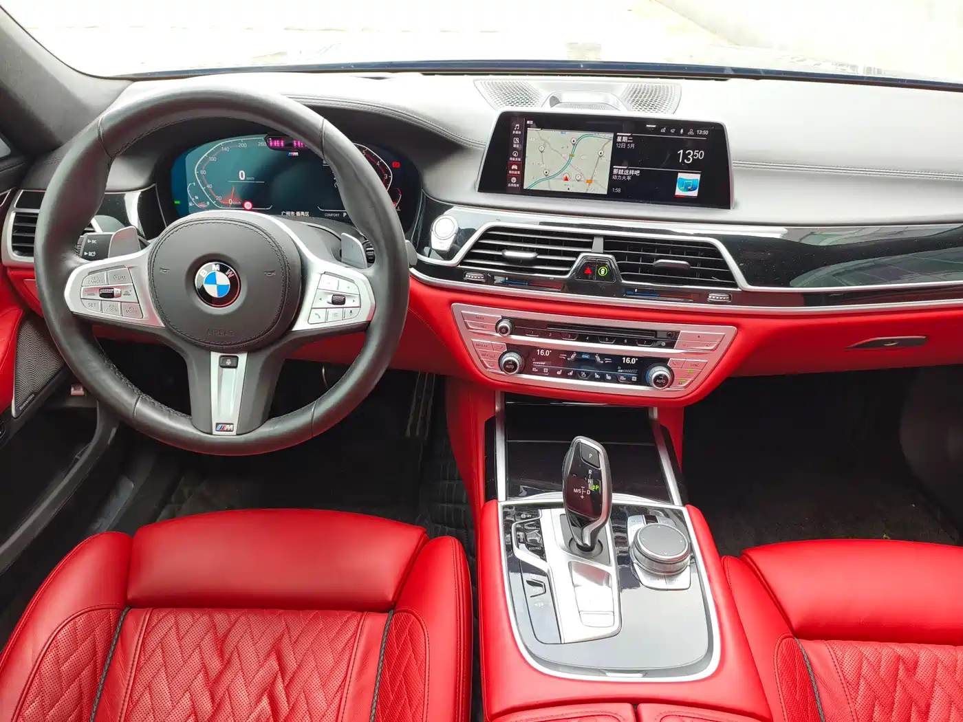 BMW 7 Series 2019 740Li xDrive Executive M Sport Package фото 11
