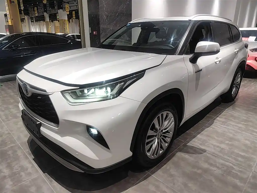 Toyota Highlander 2022 Model Dual Engine 2.5L 4WD Premium Edition 7-Seater фото 2
