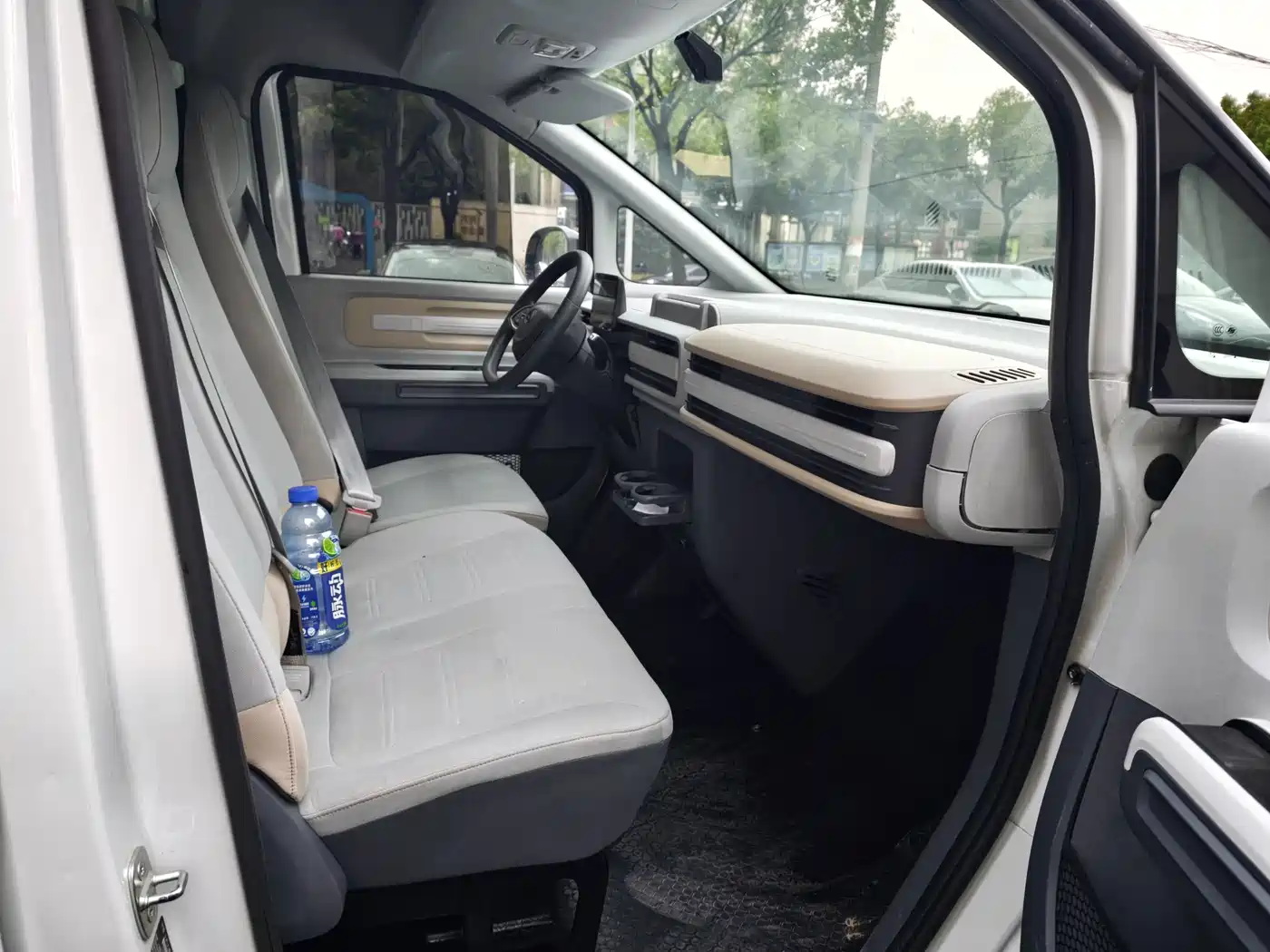 Maxus Dana V1 2023 2023 V1 Short Wheelbase Low Roof (42kWh)
