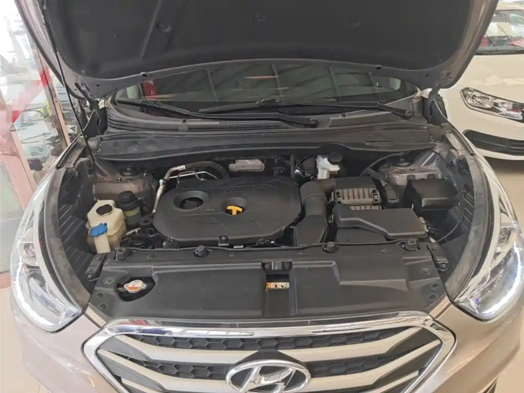 Hyundai Beijing Hyundai ix35 2013 2.0L Auto 2WD Smart GLS China IV фото 20