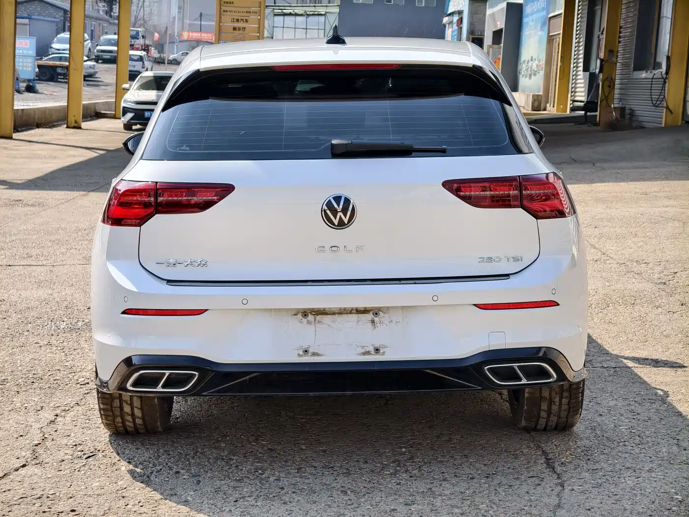Volkswagen Golf 2023 Model 280TSI DSG R-Line фото 24