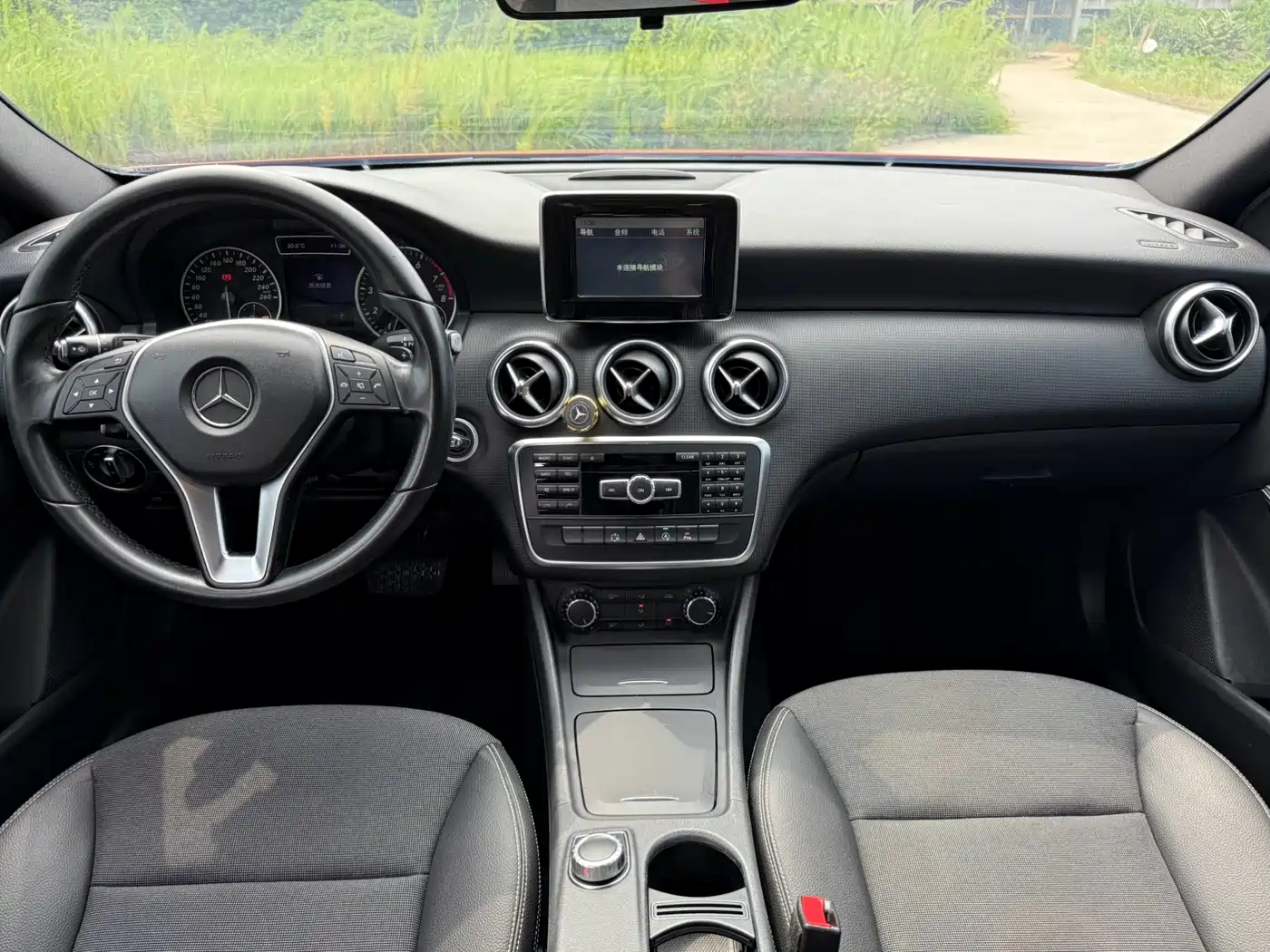 Mercedes-Benz A-Class (Import) 2015 A 180 фото 8