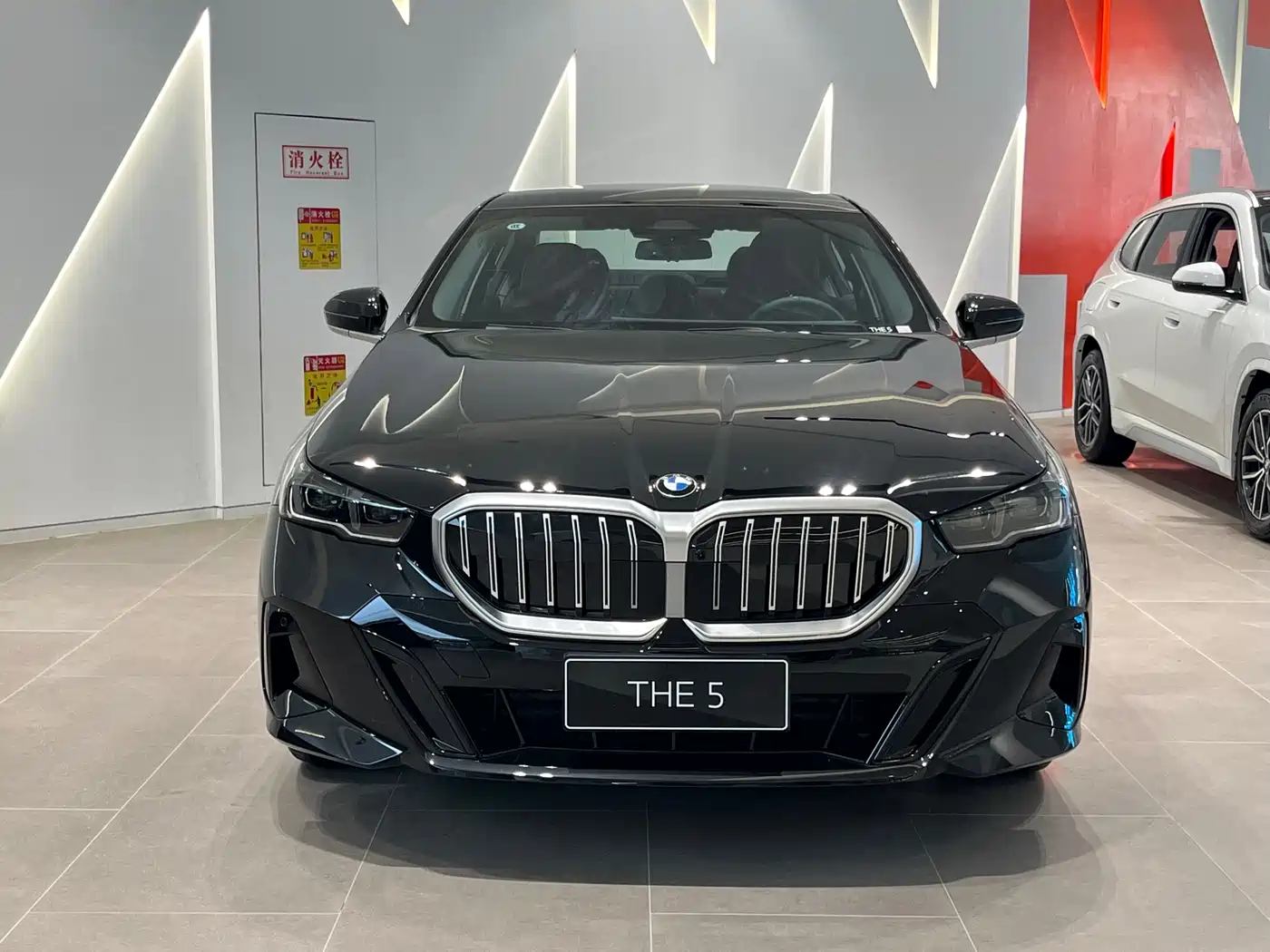 BMW 5 Series 2025 530Li xDrive M Sport Package фото 2