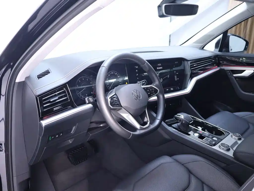 Volkswagen Touareg 2022 2022 3.0TSI Rui Xiang Edition Gloss Black Sport Package