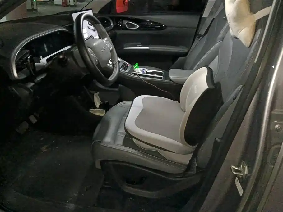 Geely Galaxy Starry Wish 2025 UP 410km Explorer Edition фото 9