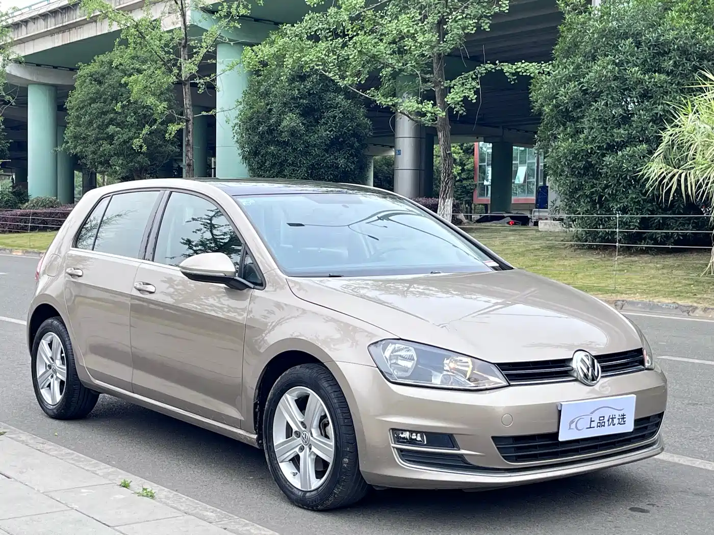 Volkswagen Golf 2016 230TSI Manual Comfort фото 3
