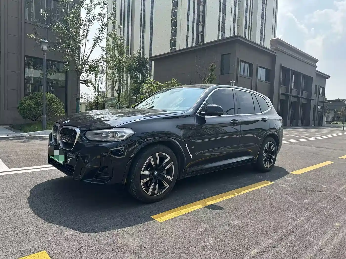 Фото 3 - BMW iX3