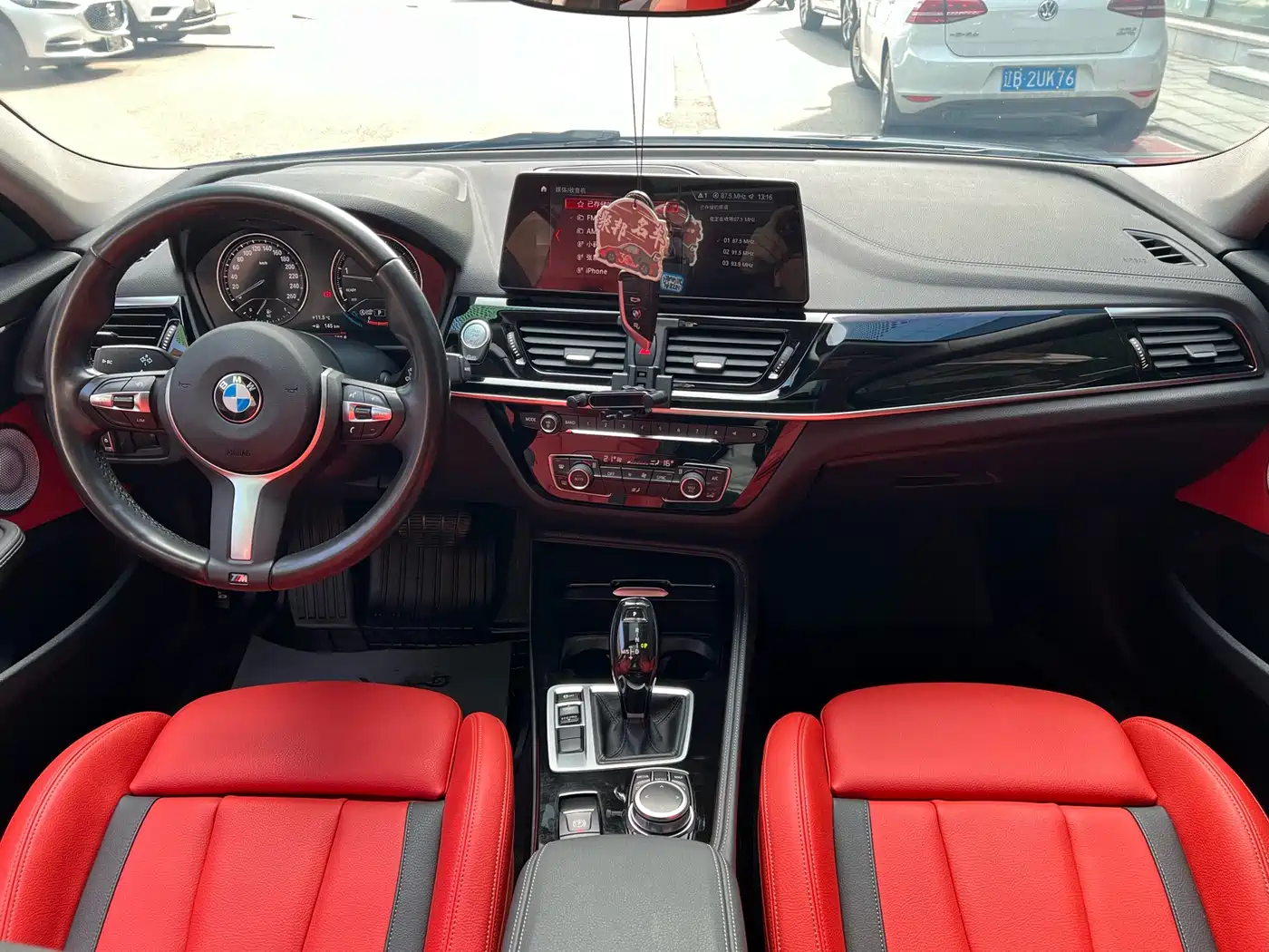 BMW 1 Series 2021 125i M Sport Black Night Edition фото 10