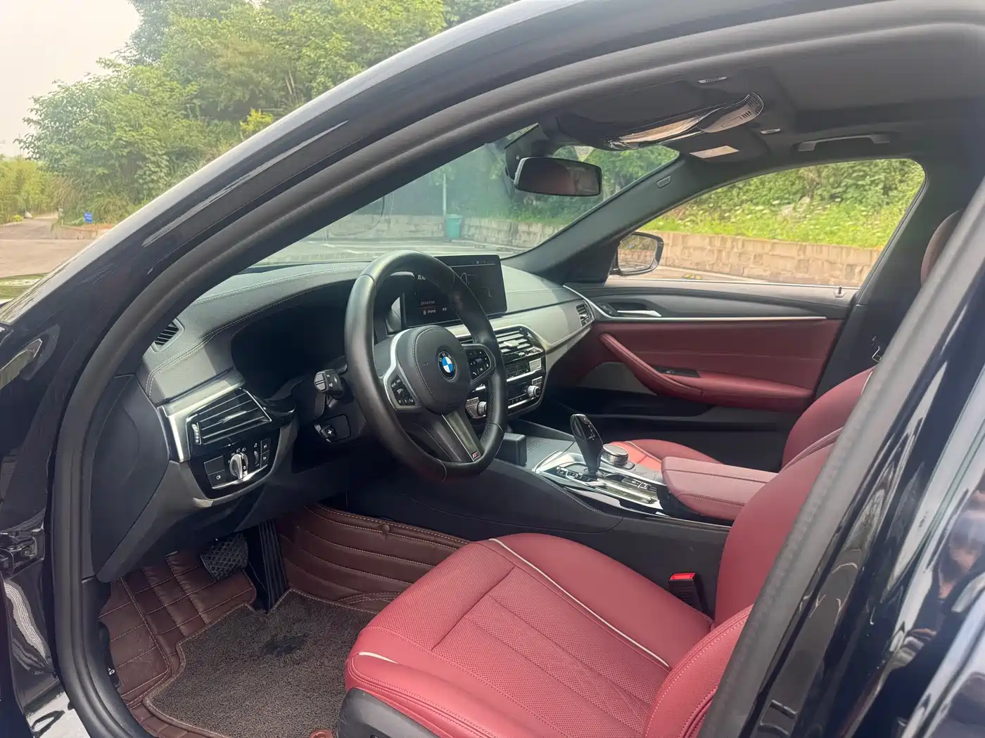 BMW 5 Series 2022 530Li Leading M Sport Package фото 7