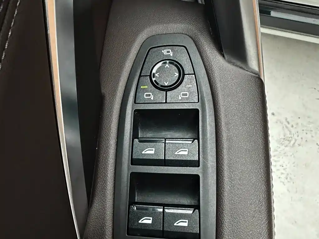 BMW X1 2023 sDrive20Li X Design Package фото 16