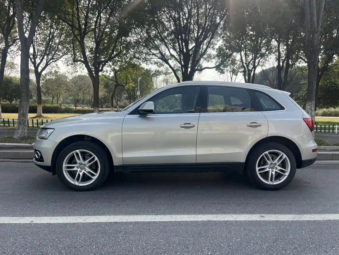 Audi Q5 2016 40 TFSI Technology Model фото 7