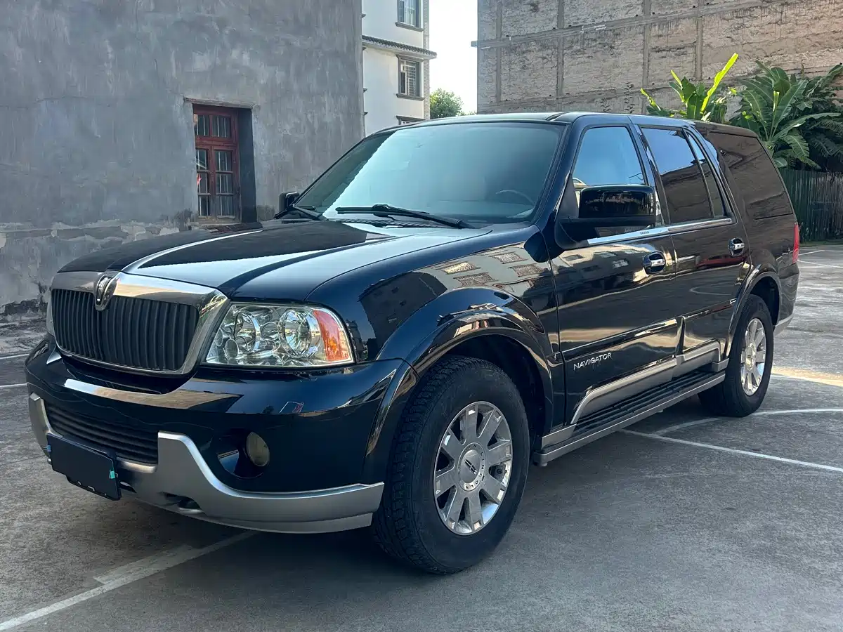 Lincoln Navigator 2005 2004 Model 5.4L