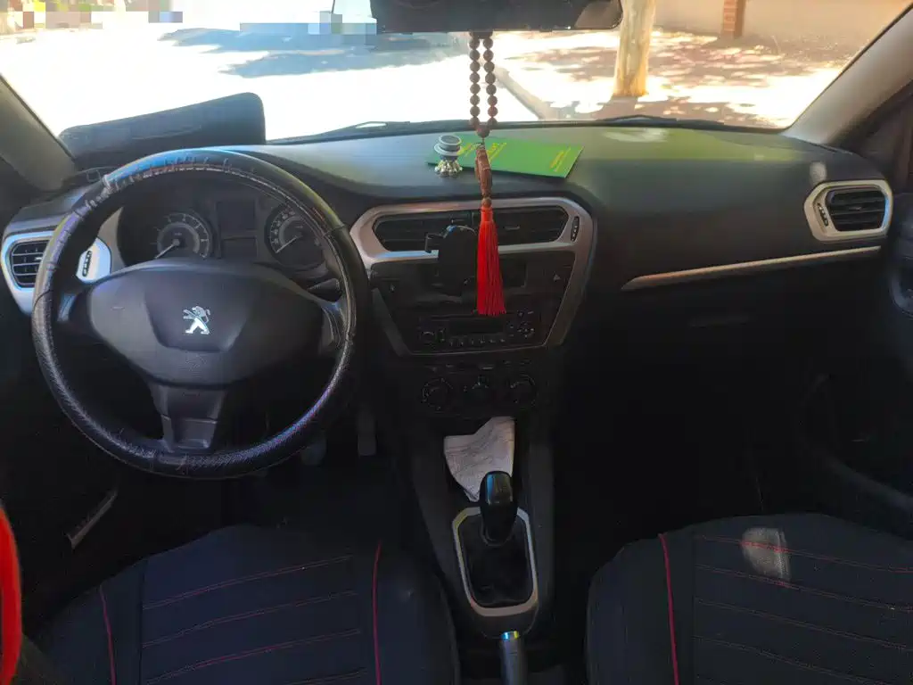 Peugeot 301 2014 2014 1.6L Manual Comfort Edition