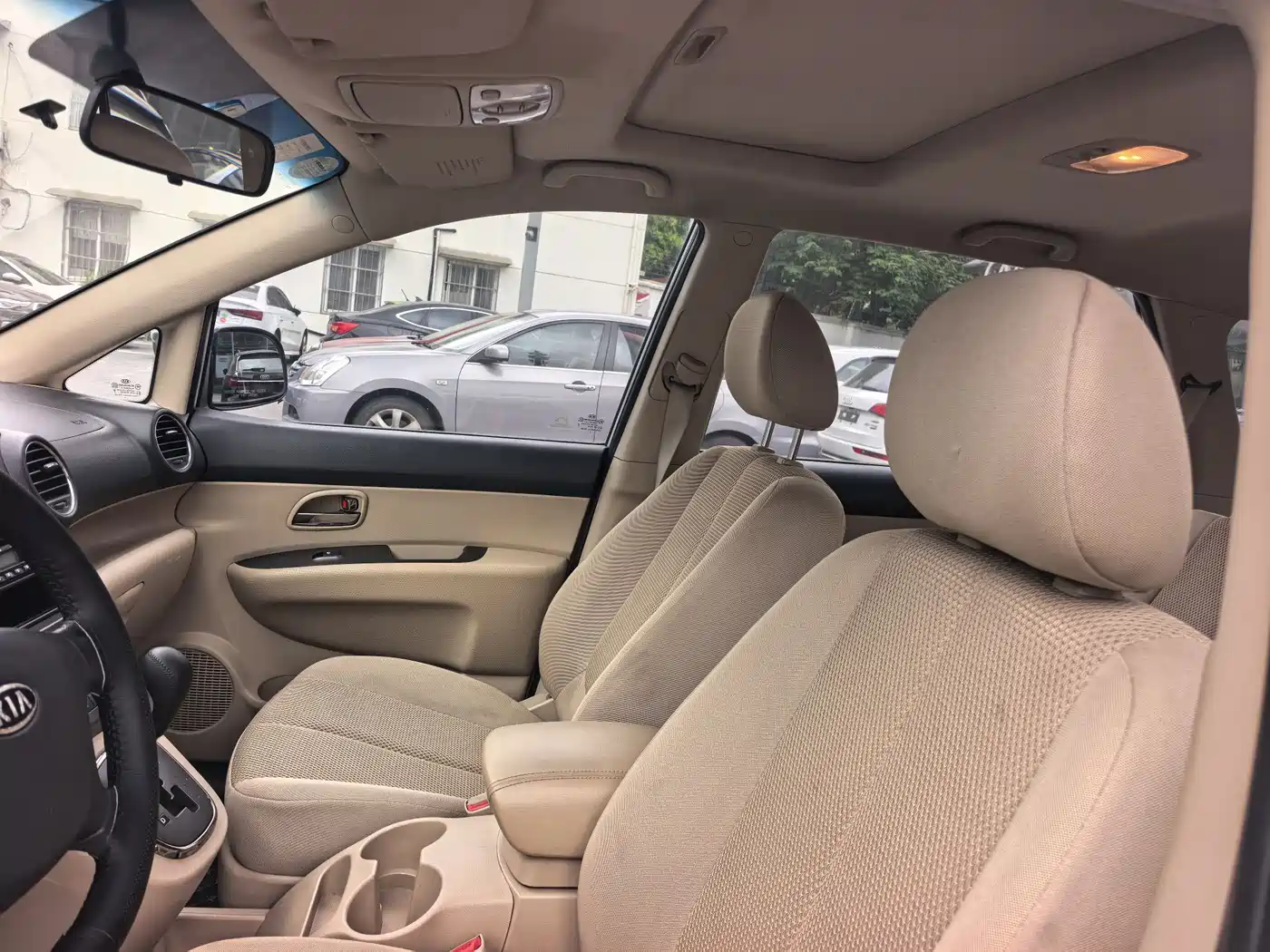 Kia Carens 2011 2.0L 7-Seater Automatic Luxury фото 14