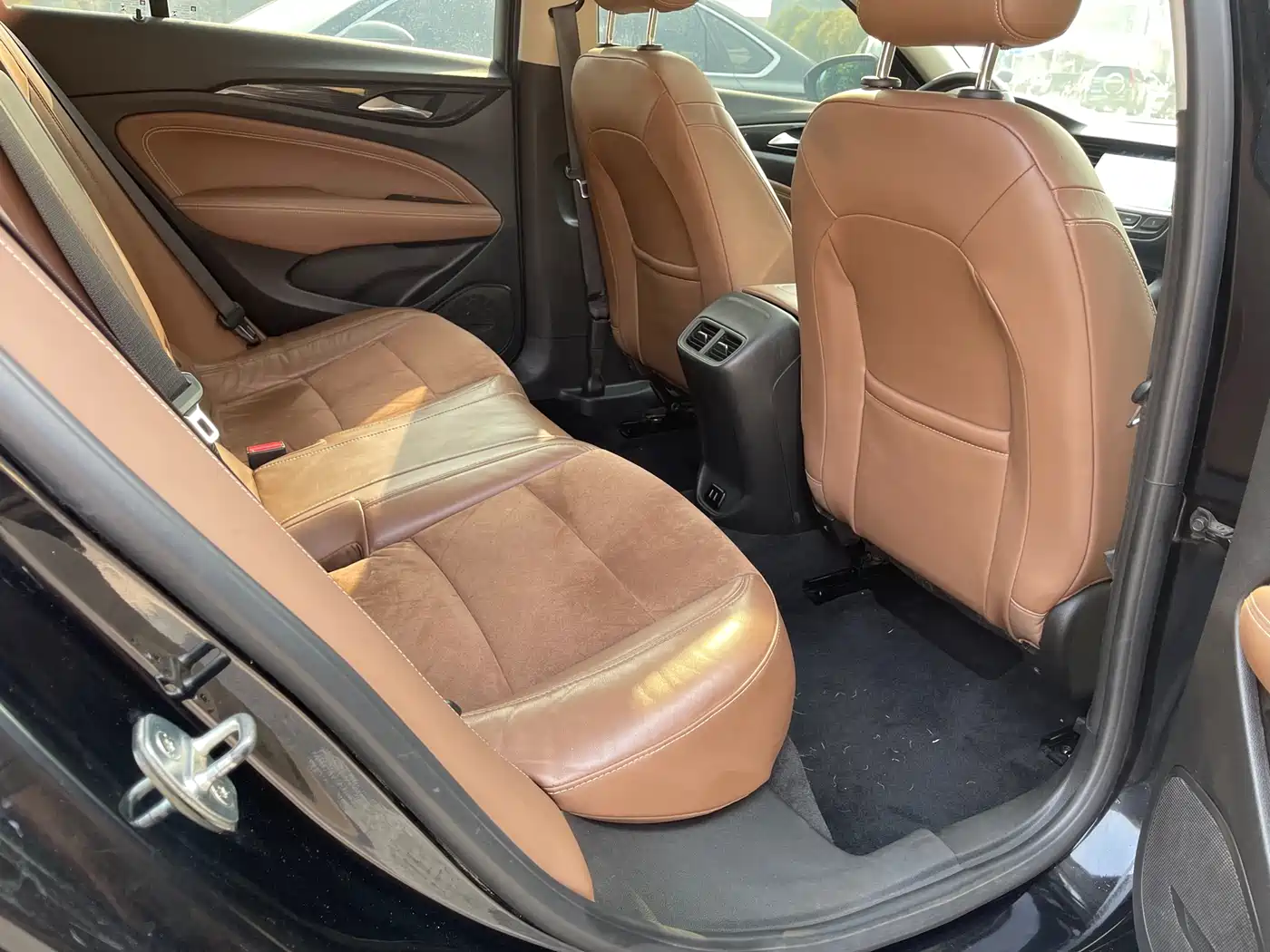 Buick Regal 2019 20T Elite China VI фото 15