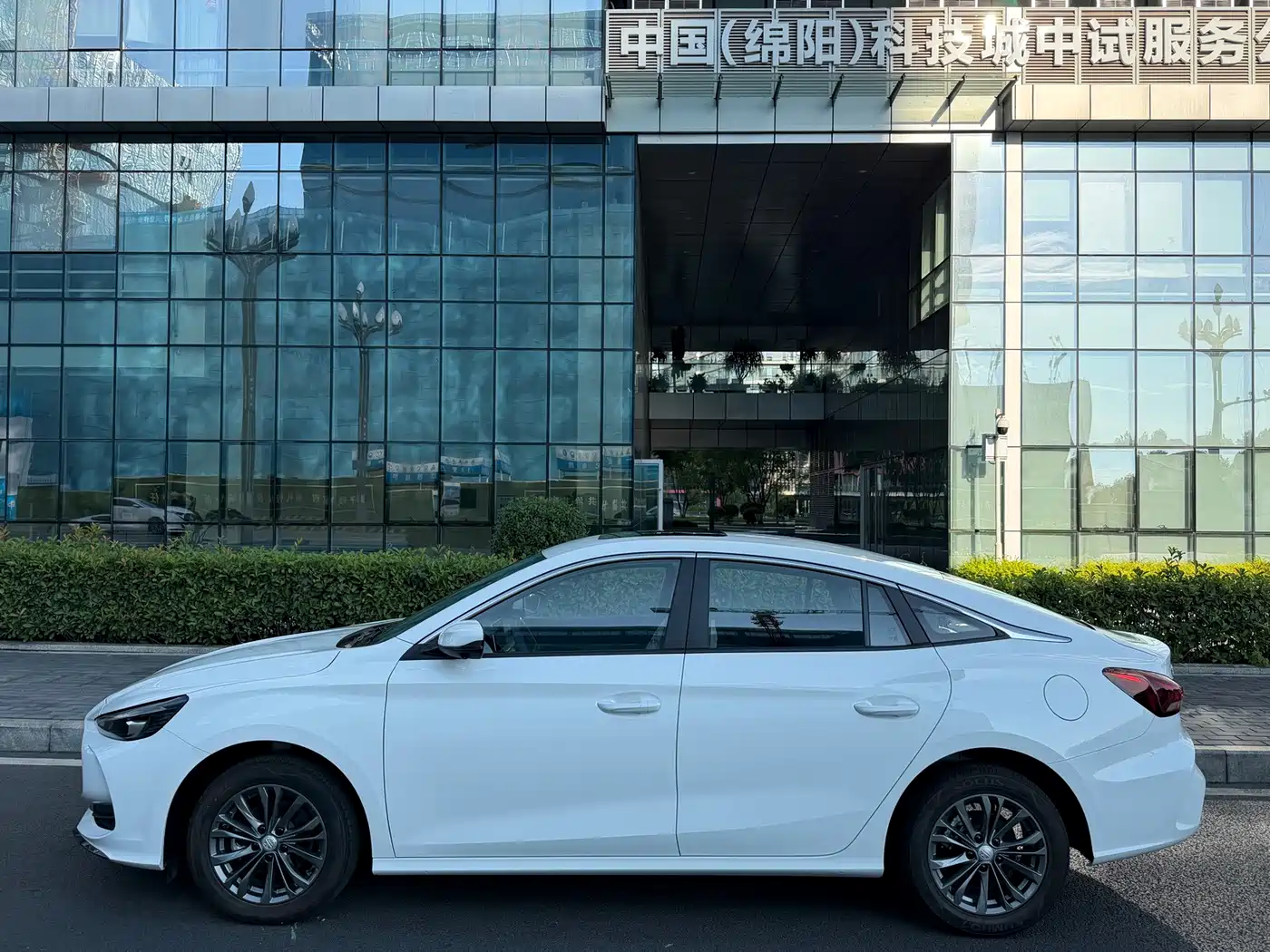 MG MG5 2026 2026 Model 180DVVT Global Luxury Edition