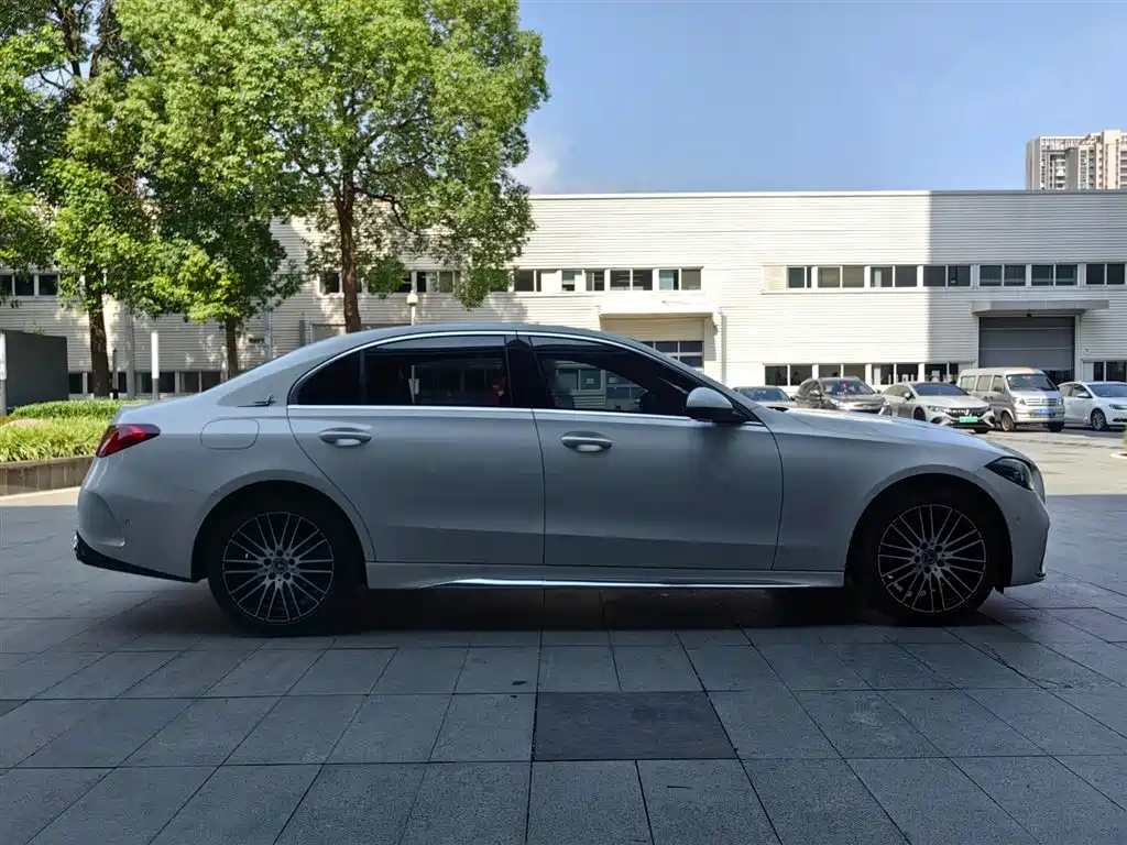 Mercedes-Benz C-Class 2024 C 260 L Sport фото 8