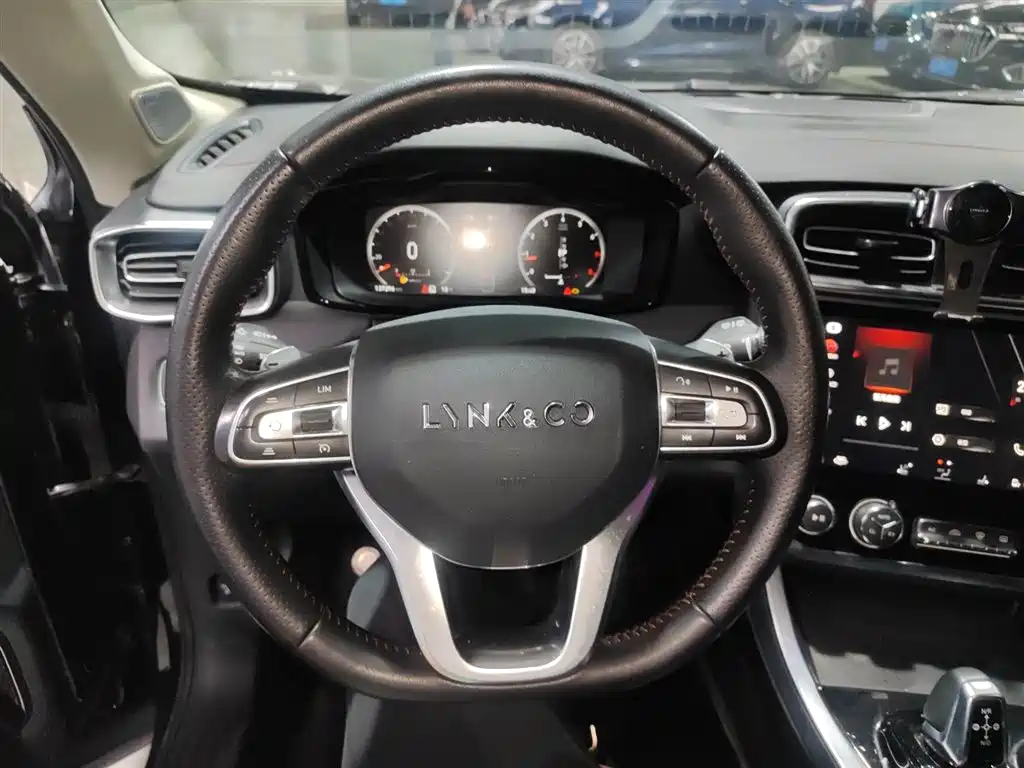 Lynk & Co 01 2019 2.0T AWD Pro Edition China VI фото 7