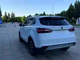 Фото 23 - Roewe RX3