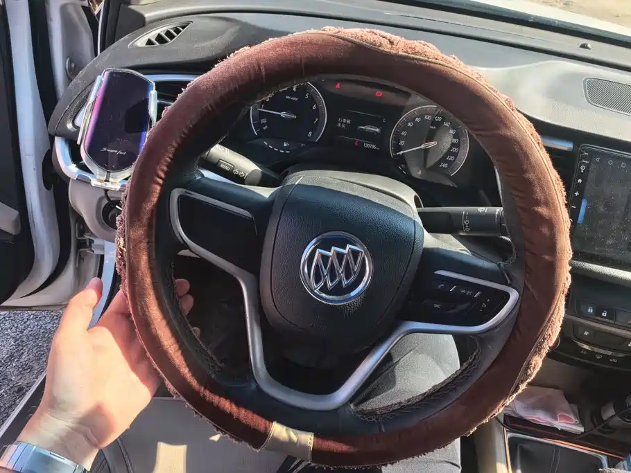 Фото 14 - Buick Excelle