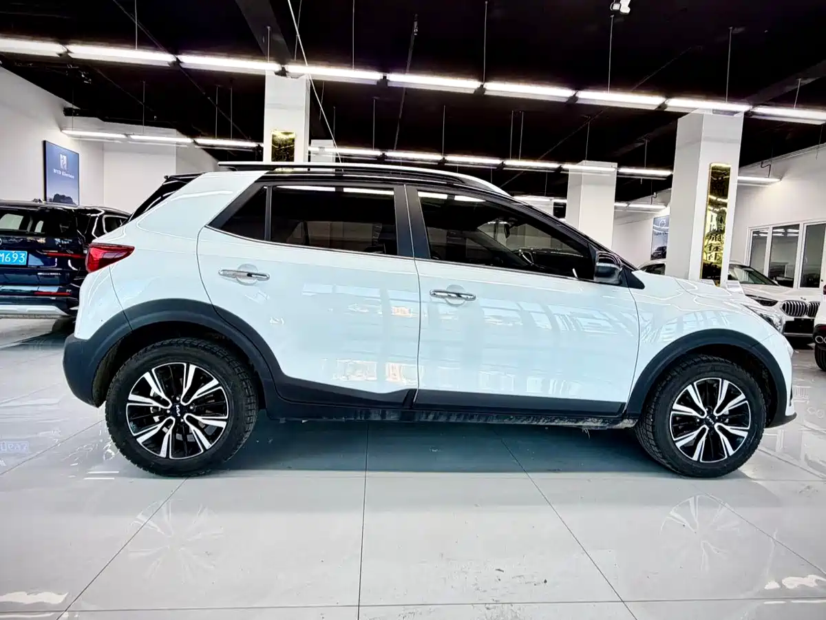 Kia KX1 2021 1.4L CVT Fun Sunroof Version фото 10