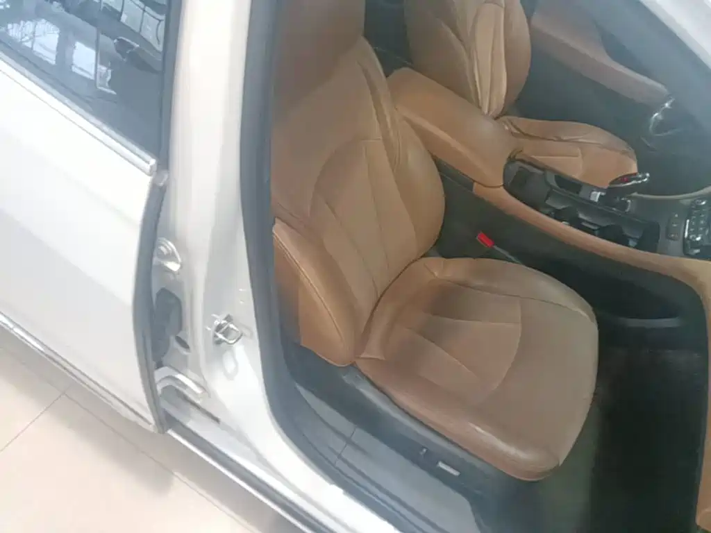 Фото 25 - Buick LaCrosse