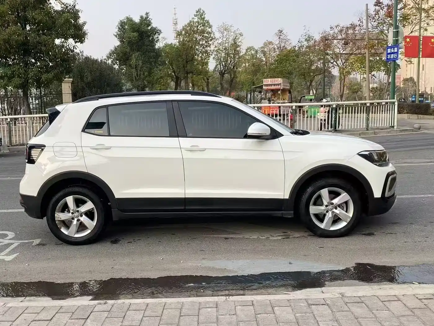 Фото 9 - Volkswagen T-Cross