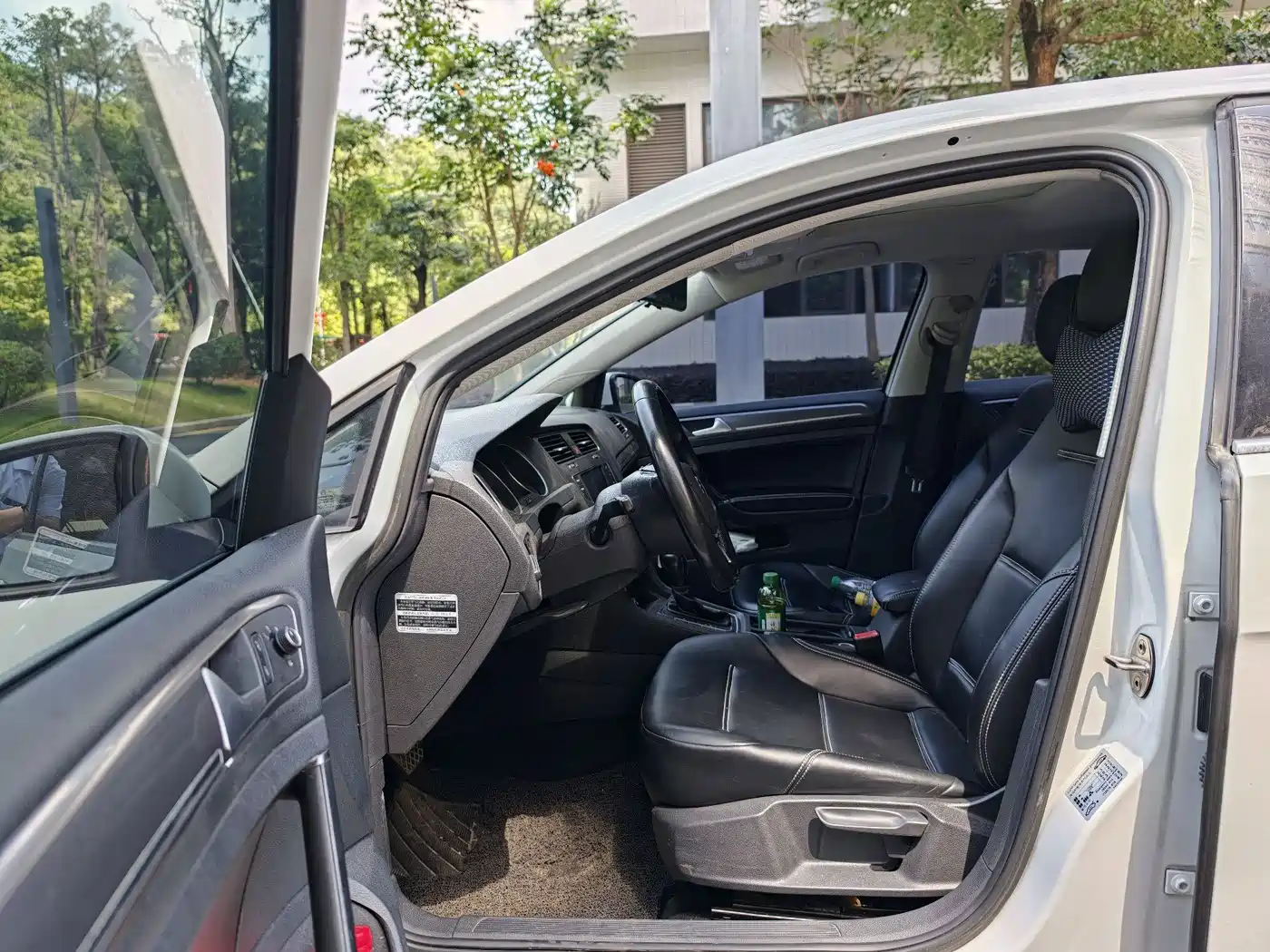 Volkswagen Golf 2015 1.6L Automatic Comfort фото 4