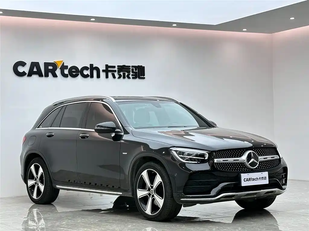 Mercedes-Benz GLC 2022 Facelift GLC 300 L 4MATIC Dynamic Collector's Edition фото 6