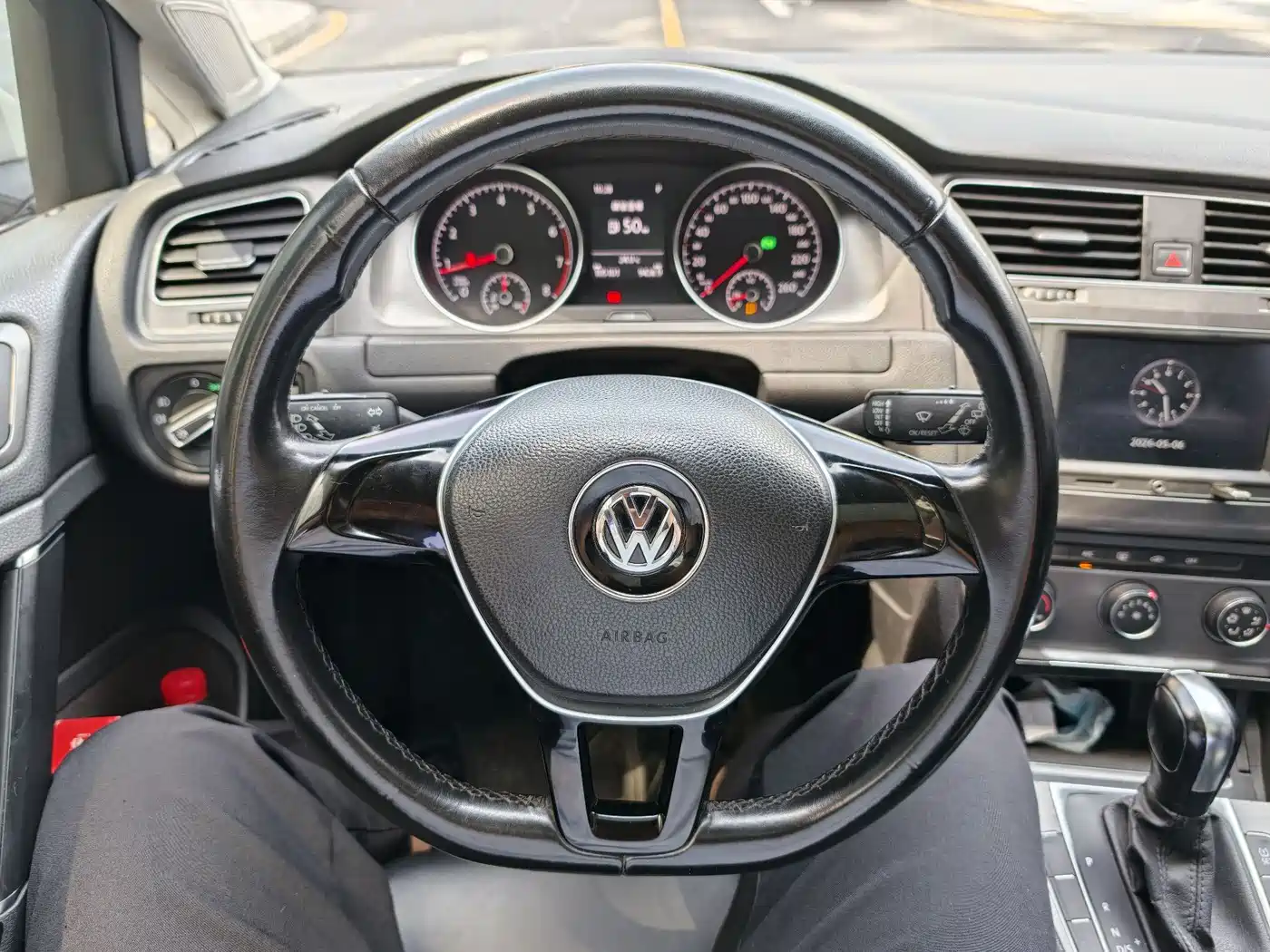 Volkswagen Golf 2015 1.6L Automatic Comfort фото 6
