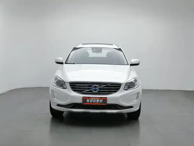 Volvo XC60 2017 T5 AWD Smart Premium — фото 3
