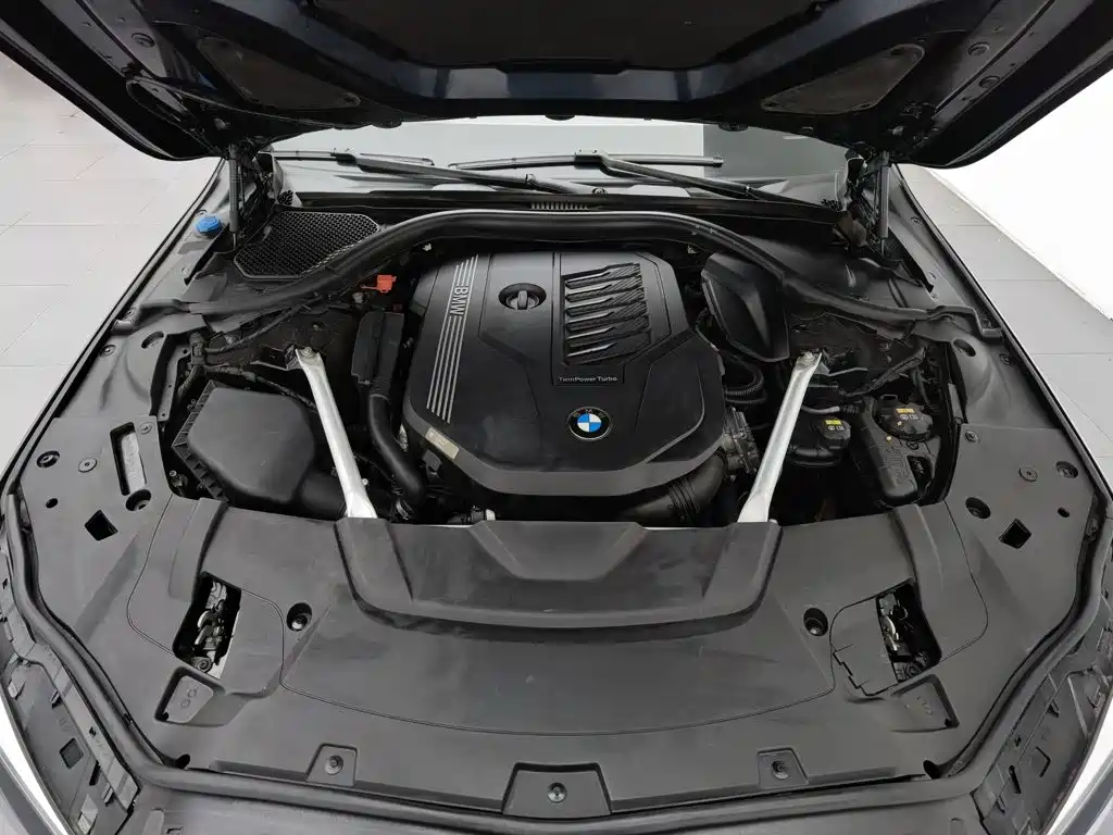 Фото 6 - BMW 7 Series