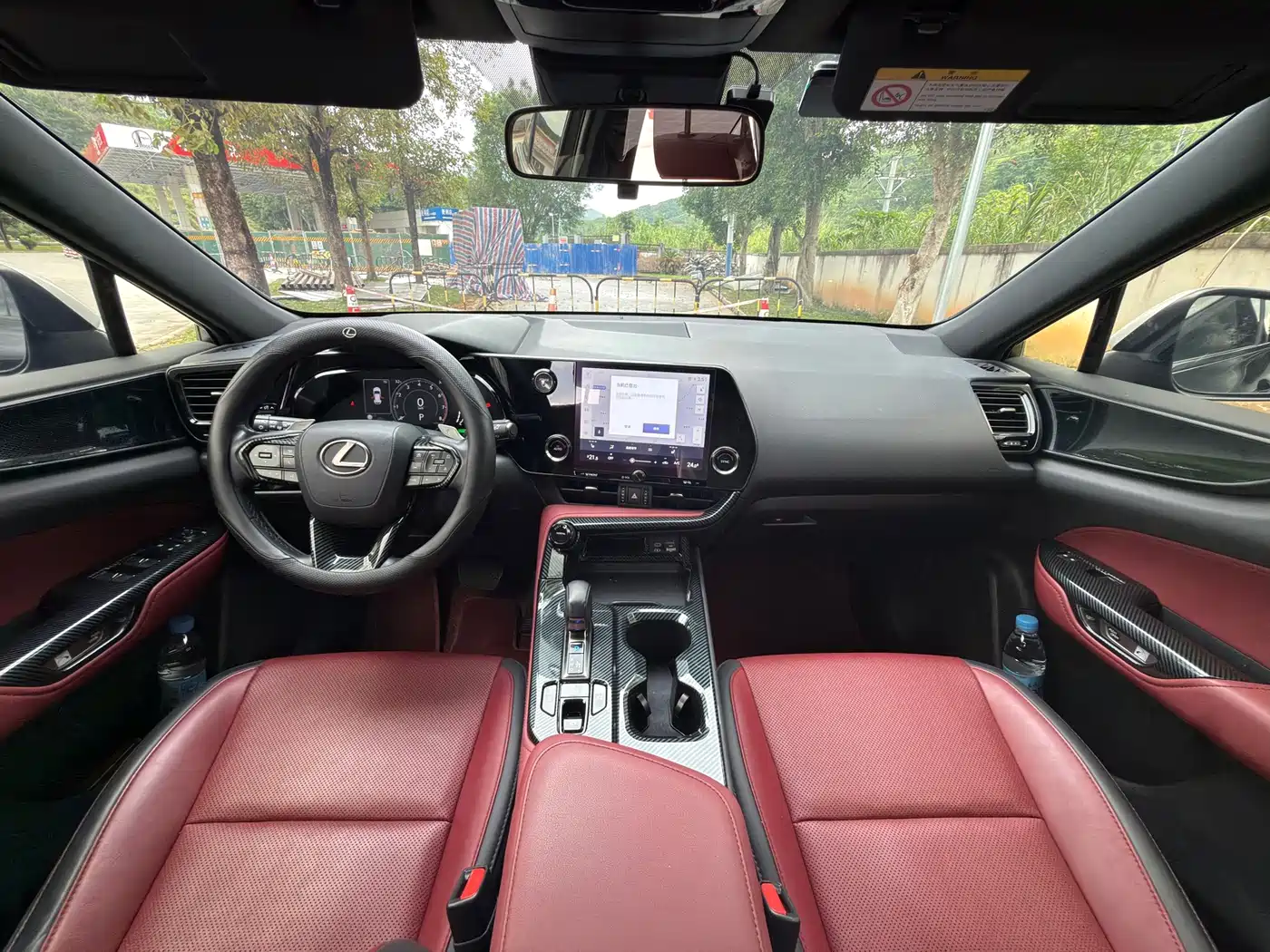 Фото 12 - Lexus NX