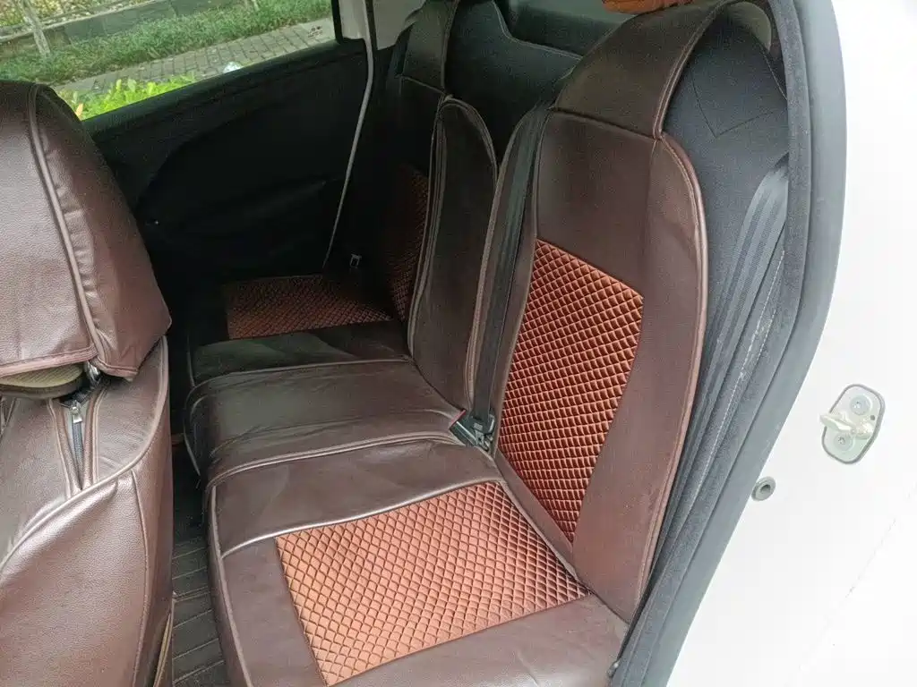 Peugeot 301 2018 2017 1.6L Manual Comfort Edition