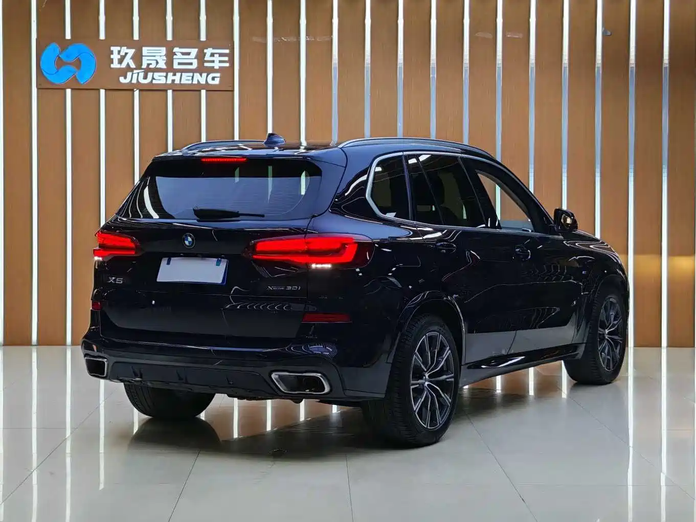 BMW X5 2022 xDrive 30Li M Sport Package фото 20
