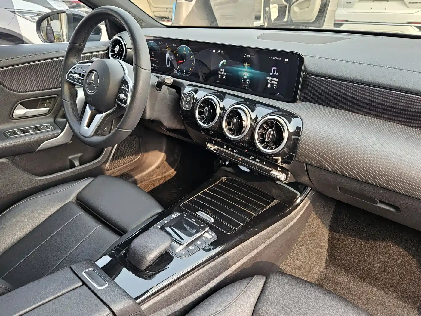 Mercedes-Benz A-Class 2020 Facelift A 200 L Sport Sedan Fashion фото 14